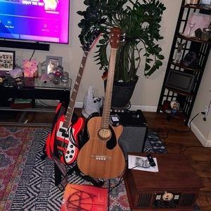 Meet your Posher, Mia